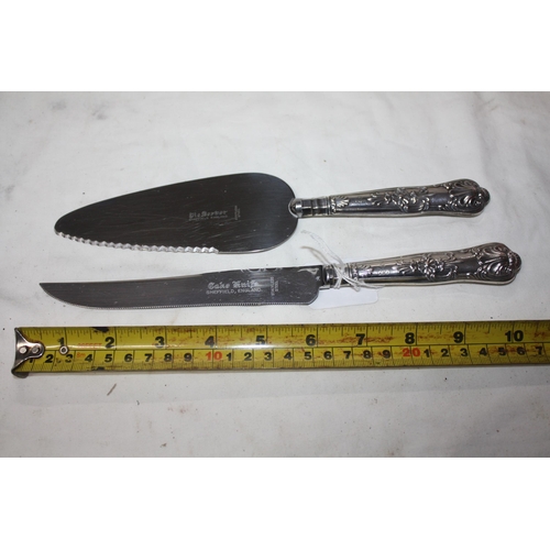 876 - Sheffield silver handled cake knife & slice