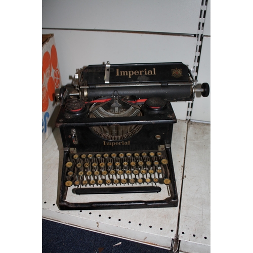 1458 - Vintage Imperial type writer max 16 1/2