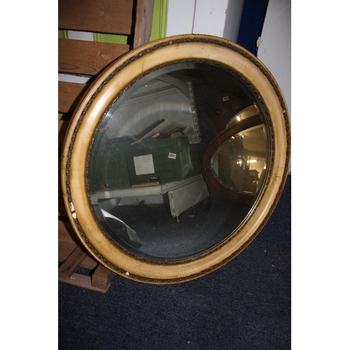 1468 - Circular gilt mirror 23 1/2