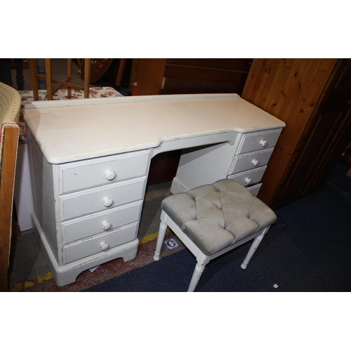 1628 - Painted 8 drawer dressing table 31 1/2