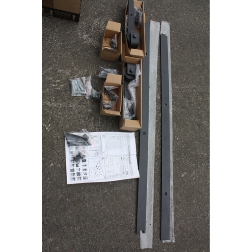 175 - Sliding door hanging kit 2 metres l.