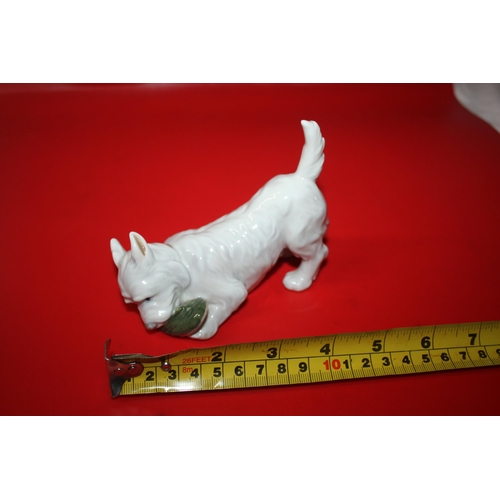 501 - Royal Copenhagen dog with slipper