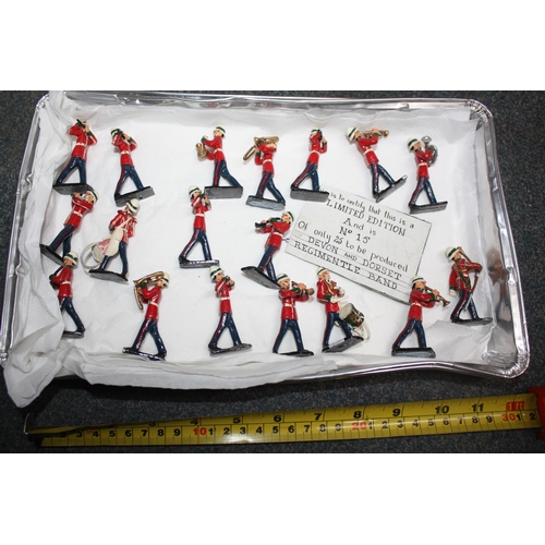 675 - 18 figures Devon & Dorset regimental band