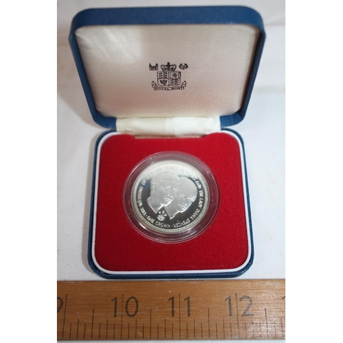 1470 - Isle of Man silver 28 1/2 g coin 1981 Royal Wedding