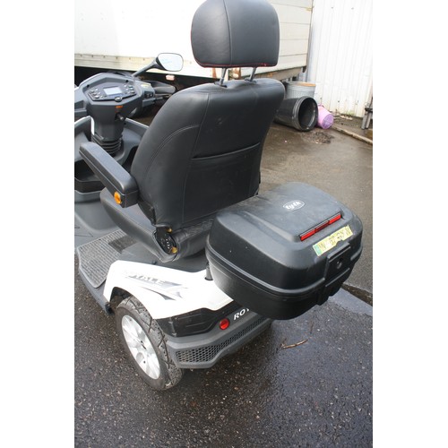 24 - Royale heavy duty mobility scooter- full working order with charger & spare seat