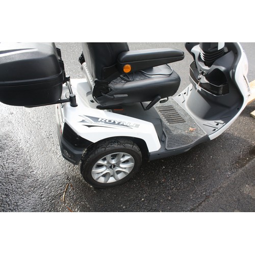 24 - Royale heavy duty mobility scooter- full working order with charger & spare seat