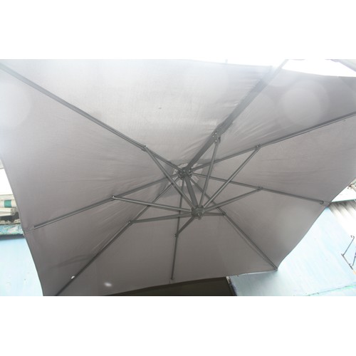 113 - As new large adjustable parasol