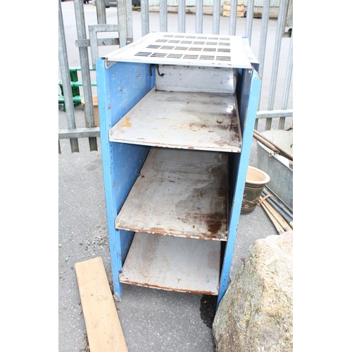 50C - Metal storage shelf 112 m h.