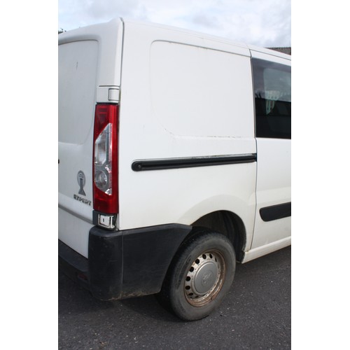 3 - Peugot Expert HDI SWB panel van 1560 cc diesel reg KR09 WJK 1 side loading door, age related marks M... 