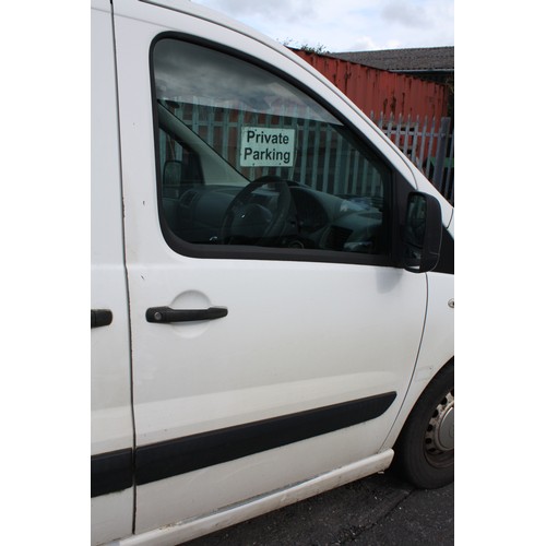 3 - Peugot Expert HDI SWB panel van 1560 cc diesel reg KR09 WJK 1 side loading door, age related marks M... 