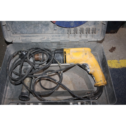 308 - De Walt electric drill