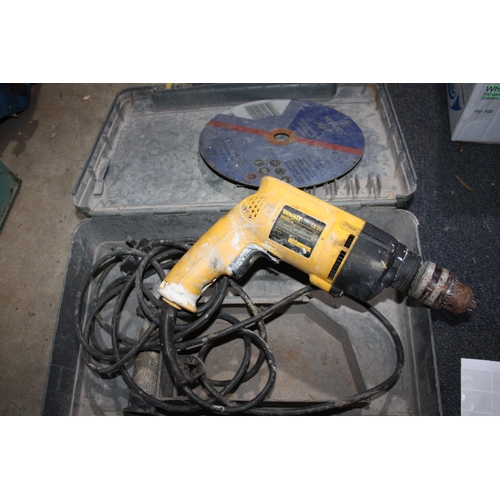 308 - De Walt electric drill