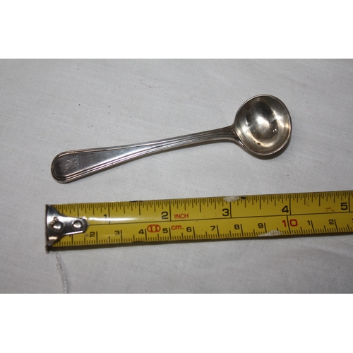 1142 - Silver mustard mustard spoon 18 grammes