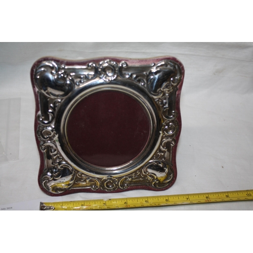 1157 - Silver photo frame Birmingham 1961 6 3/4