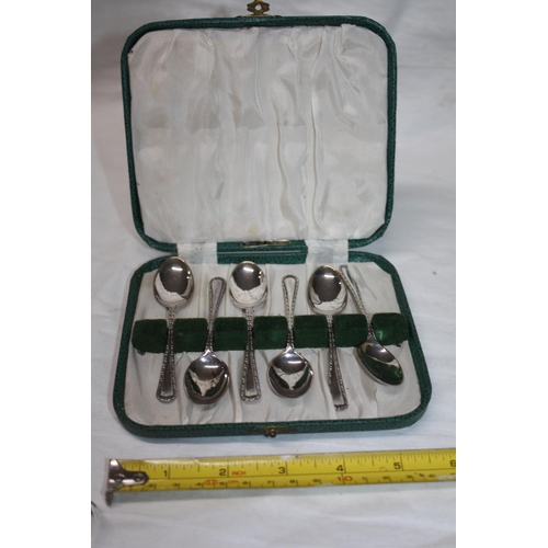 1164 - Cased set 6 silver teaspoons Sheffield 1946 56 grammes