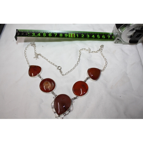 1177 - Silver red agate necklace