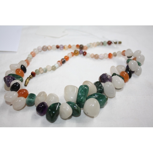 1204 - Polished stone multi bead necklace 20