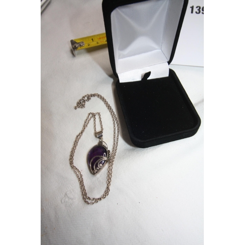 1381 - Boxed stone set silver pendant & chain