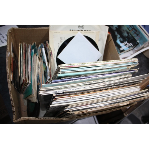 1541 - Box numerous LP & 45 rpm records