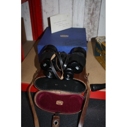 1551 - Boxed Ross London 15 x 40 Solaross binoculars