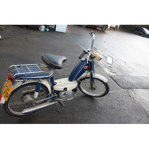 1 - Honda C50 novio moped. No V5
No petrol so not checked sold as seen