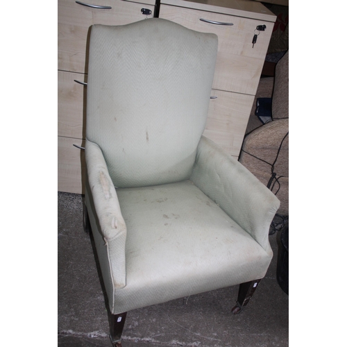 1390 - Upholstered chair for restoration 40