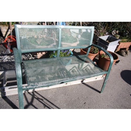 70 - Aluminium mesh garden seat 44