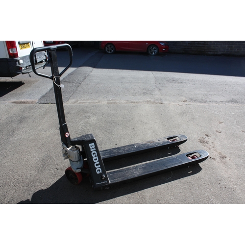111 - Set of Big Dug pallet trucks, forks are 45