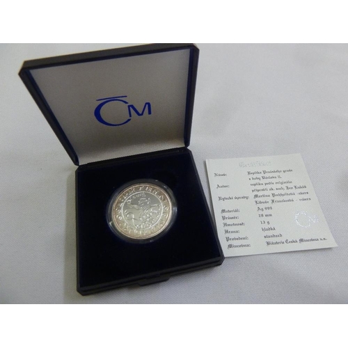 468 - A silver replica coin in fitted case to include COA