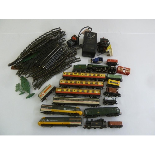 430 - A quantity of OO gauge model railway to include engines, rolling stock and track