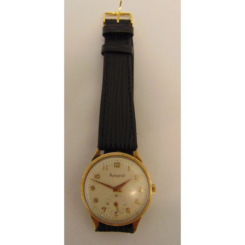 263 - Accurist 9ct gold gentlemans wristwatch on a replacement leather strap