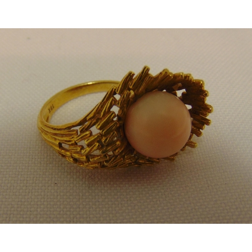 312 - 18ct yellow gold and coral ring, approx total weight 8.1g