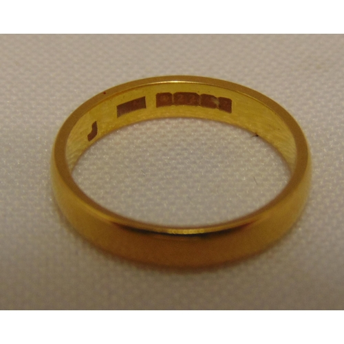 314 - 22ct yellow gold wedding band, approx total weight 3.6g