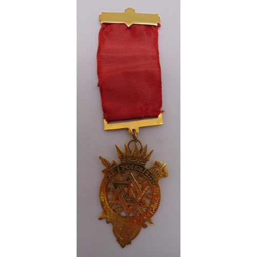 349 - 9ct gold Masonic jewel with red ribbon, approx total weight 21.6g