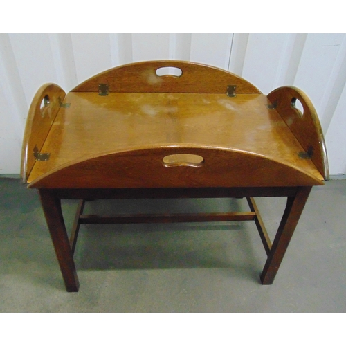 30 - A rectangular mahogany butlers tray of customary form with hinged sides on stand, 45.5 x 90 x 70.5cm