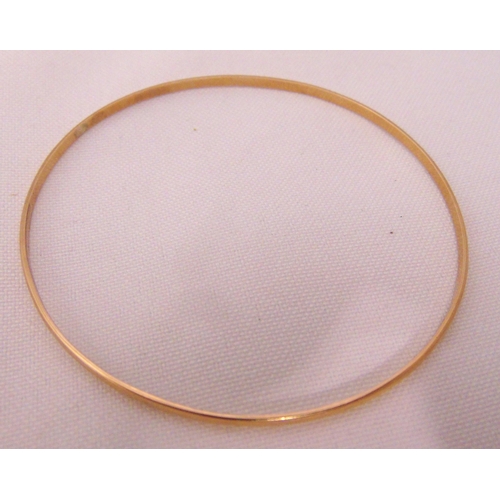 339 - 9ct yellow gold bangle, approx total weight 4.1g