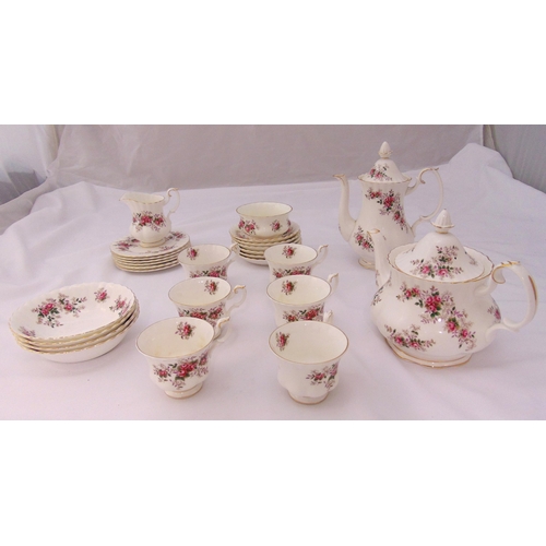 89 - Royal Albert Lavender Rose teaset to include a teapot, milk jug, sugar bowl, hot water jug, plates, ... 