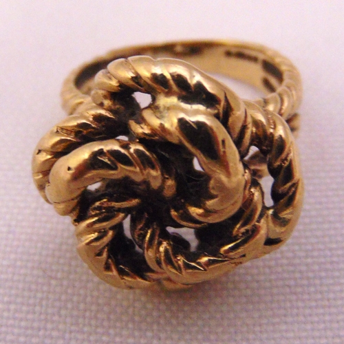 322 - 9ct yellow gold ring, approx total weight 6.9g