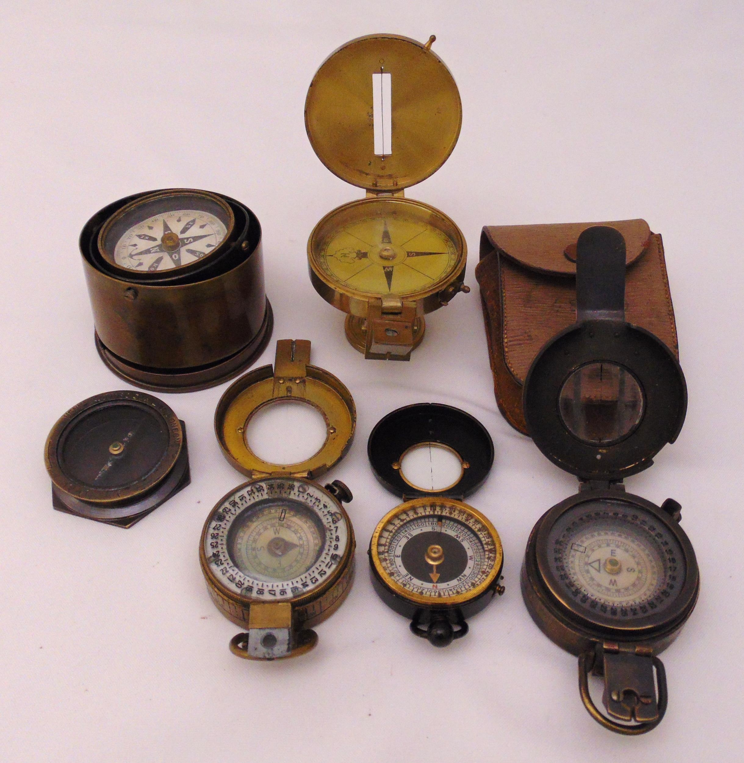 A quantity of compasses of various form and style (6)