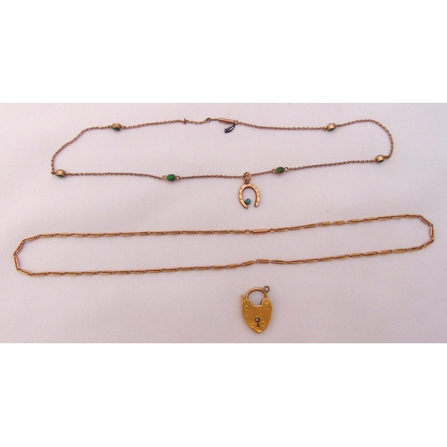 387 - A quantity of jewellery to include an 18ct gold padlock, a 15ct gold necklace and a 9ct gold necklac... 