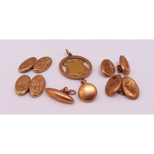 391 - 9ct gold circular shield pendant, two pairs of 9ct gold cufflinks and 10ct cufflink, approx total we... 