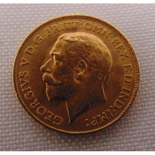 400 - George V 1912 half sovereign