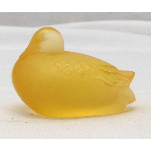 188 - Lalique Canard Dormeur frosted yellow crystal figurine, signed to the base 4 x 6 x 4cm