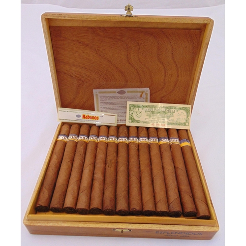 271 - Cohiba Esplendidos a cased set of 25 Havana cigars in original wooden case