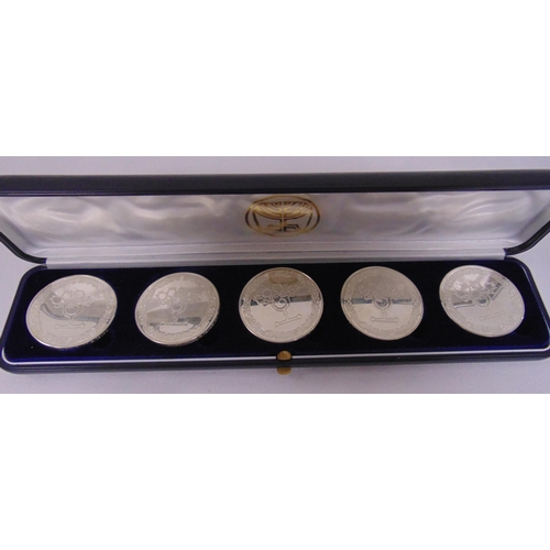 286 - A cased set of five Israeli silver medals, approx total weight 109.5g