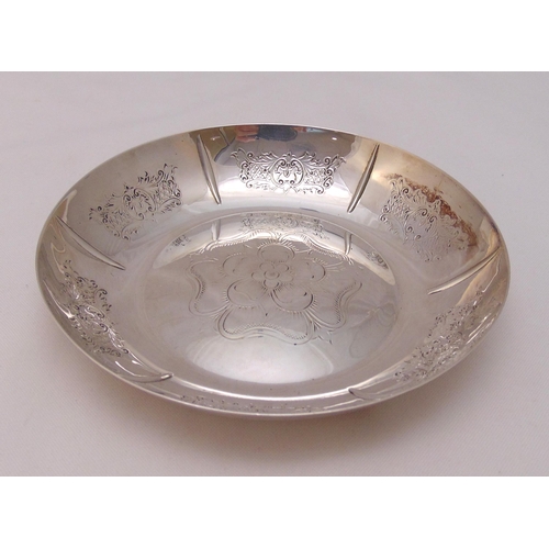 381 - A hallmarked silver circular bowl engraved with a Tudor rose to the centre, Birmingham 1968, approx ... 