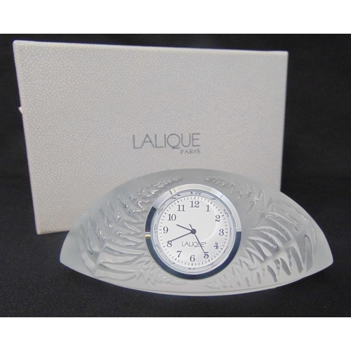 122 - Lalique frosted glass oval form Pendulette Fougeres desk clock in original packaging, 5.5 x 13cm