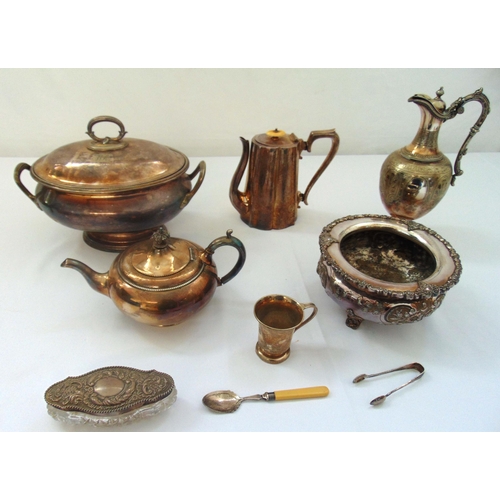 417 - A quantity of silver plate to include a tureen and cover, tea and coffee pots, an ewer, a cup, a pai... 