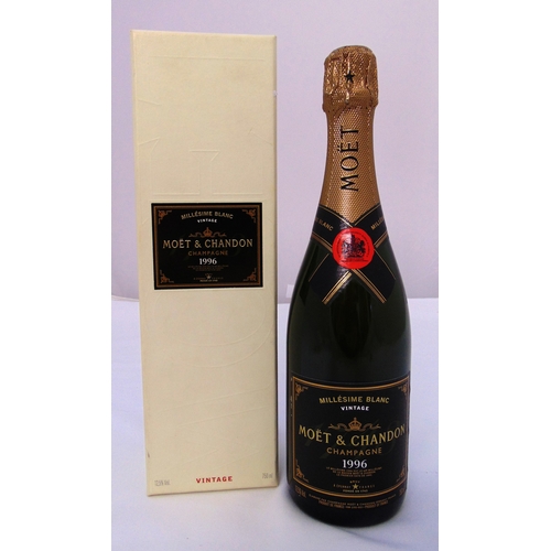 223 - Moet and Chandon champagne 1996 vintage Millesime Blanc in original packaging 75cl