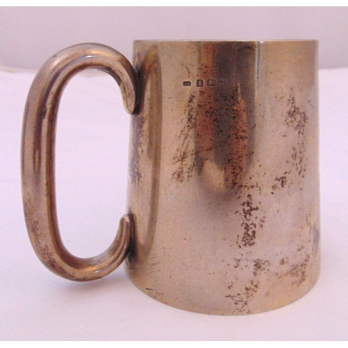 370 - A hallmarked silver mug Birmingham 1933, approx total weight 304g